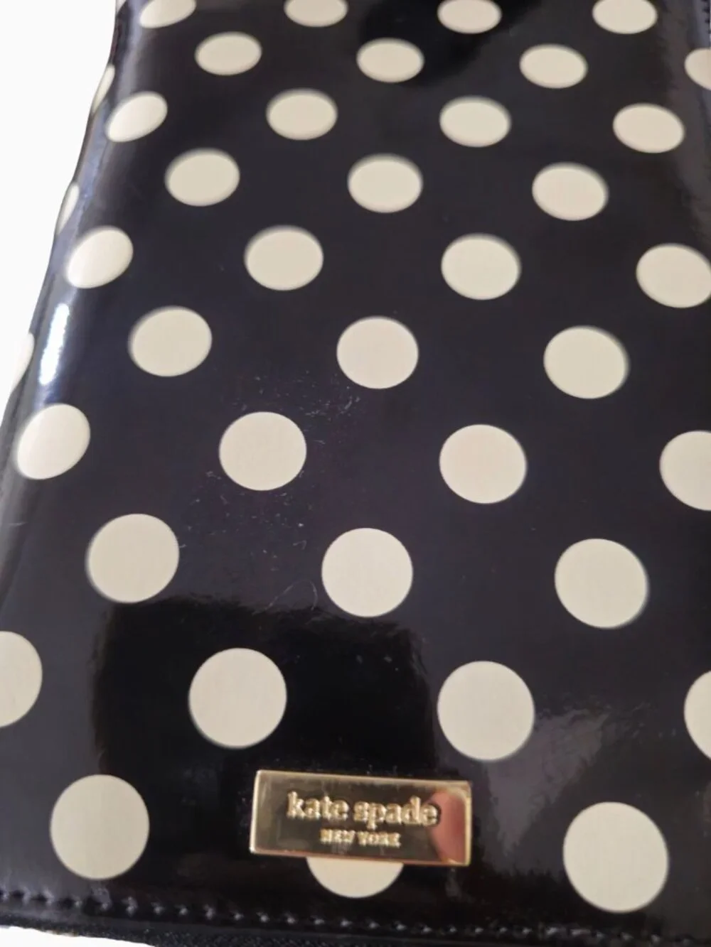 KATE SPADE WELLESLEY ZIP 6-RING AGENDA ORGANIZER • BLACK & WHITE